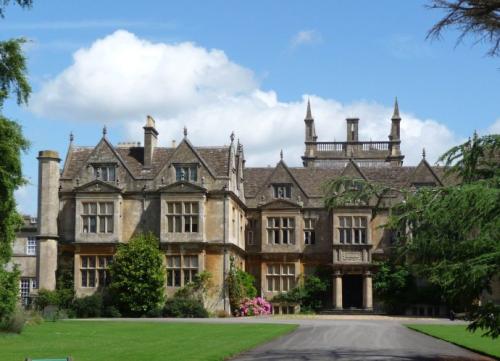 英國巴斯大學留學費用需要多少？