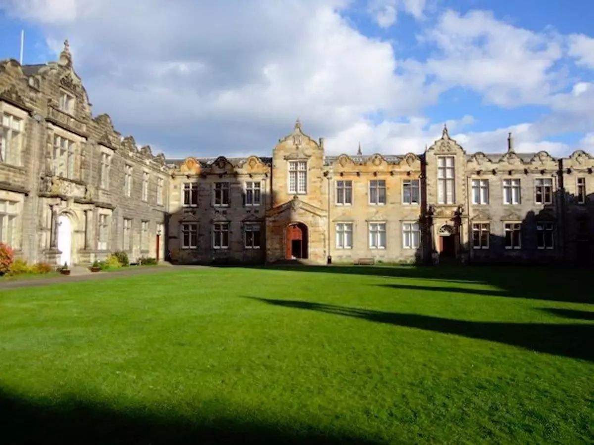 英國圣安德魯斯大學