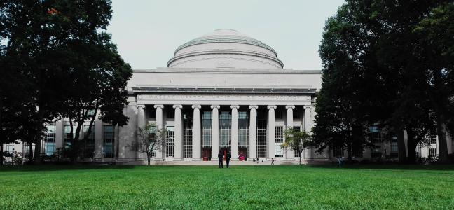 國外展示設計哪個大學好