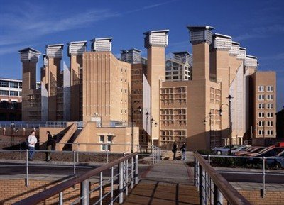 考文垂大學好嗎