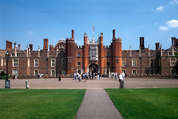 英國藝術留學金斯頓大學作品集要求有哪些？