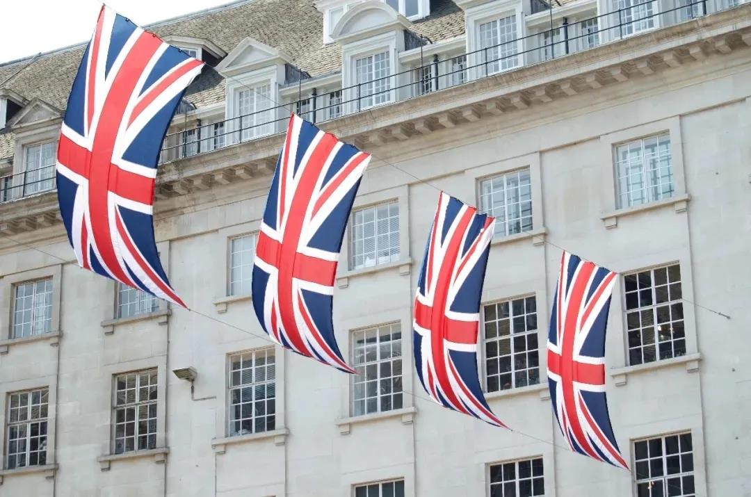 同樣是1年制碩士，英國、香港、新加坡誰更香？