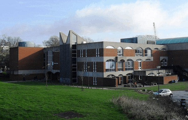 sussex大學世界排名第幾？