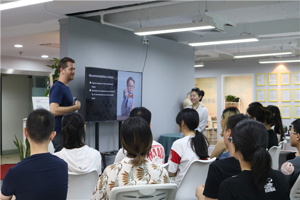 靈魂拷問：藝術留學要找機構嗎？