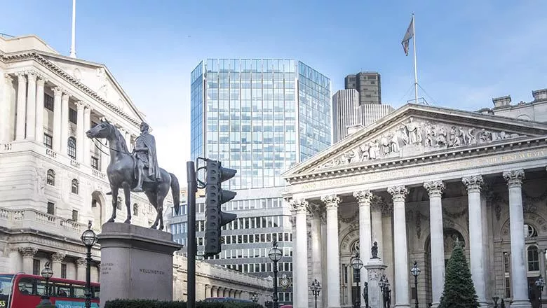 扒出來了！中國學生最愛的英國大學TOP5！最出圈的居然是…