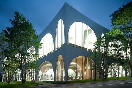 日本多摩美術大學研究生學費一年多少？
